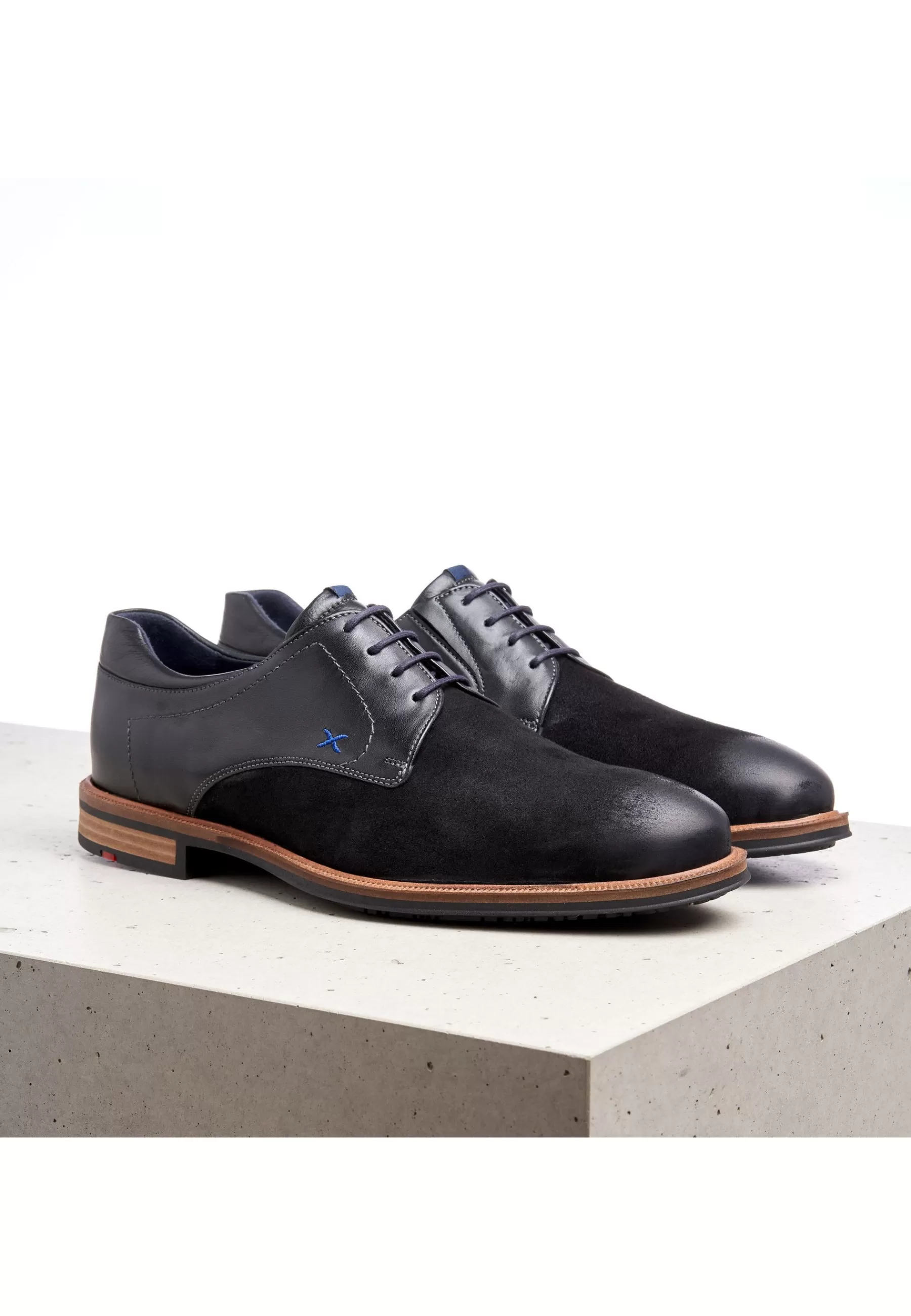 X-Motion Shoes-Men Lloyd Kaunas (Xtrawide)