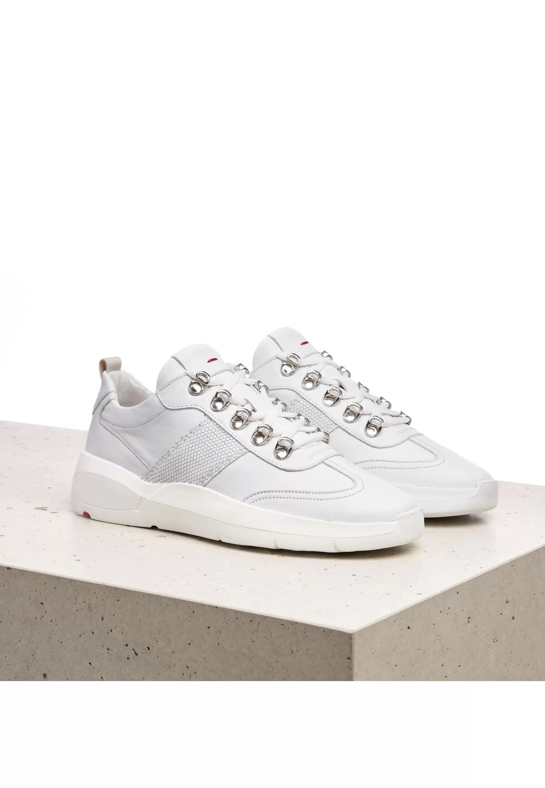 Show All-Women Lloyd Sneakers