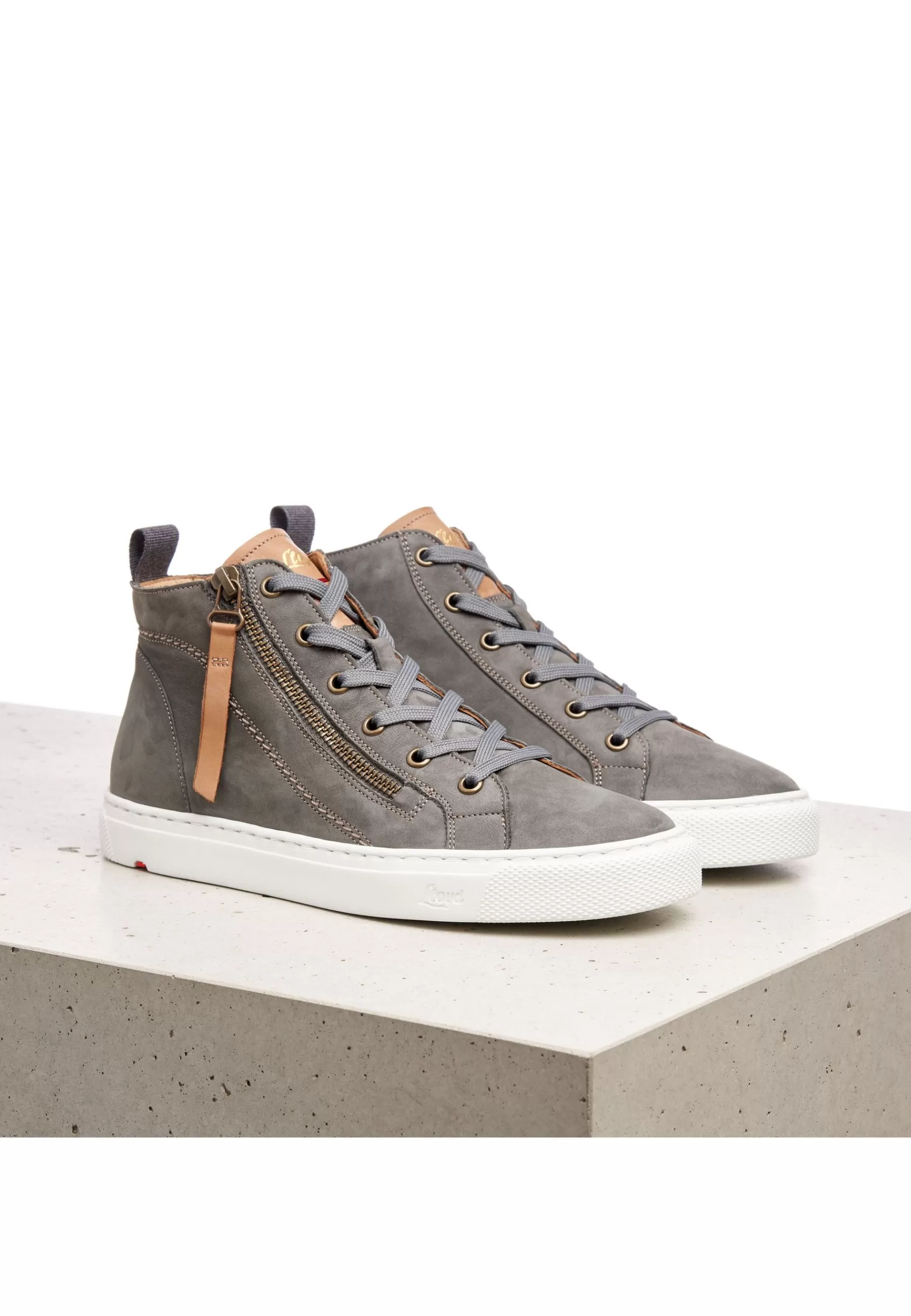 Show All-Women Lloyd Sneakers