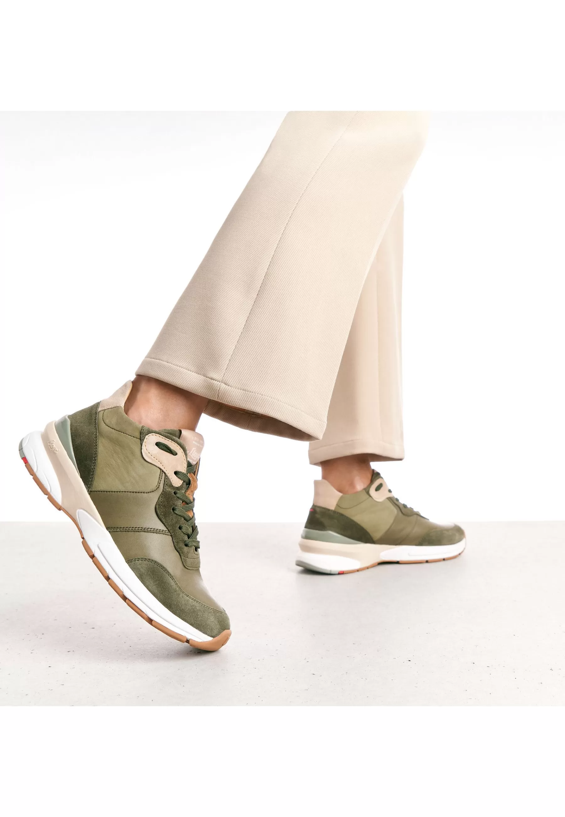 Show All-Women Lloyd Sneakers